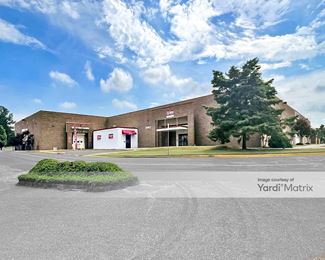 Photo 4 of Extra Space Storage - 6120 Hickory Ridge Mall, Memphis, TN