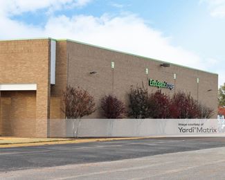 Photo 5 of Extra Space Storage - 6120 Hickory Ridge Mall, Memphis, TN