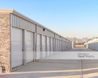 Photo 2 of Metro Mini Storage - 1140 Englewood Village Drive, Tuscaloosa, AL
