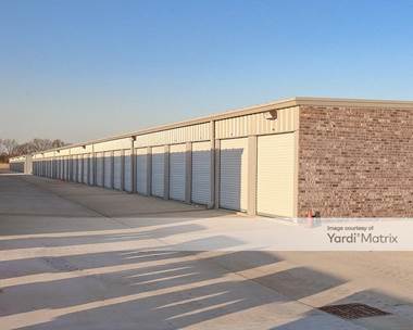 Storage Units for Rent available at 1140 Englewood Village Drive, Tuscaloosa, AL 35405