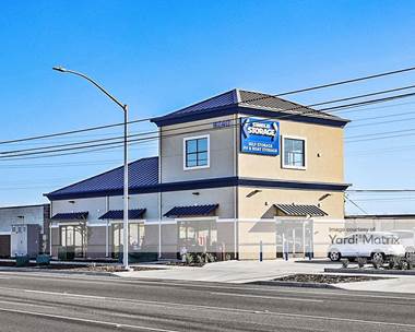 Storage Units for Rent available at 8240 Folsom Blvd, Sacramento, CA 95826