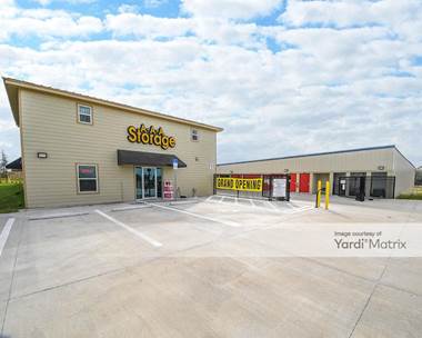 Storage Units for Rent available at 27918 State Road 52, San Antonio, FL 33576