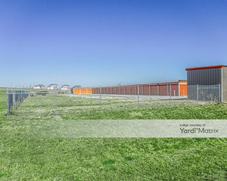 Photo 4 of DiY Storage - 5303 North 180 Street, Bennington, NE