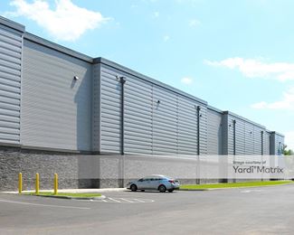 Photo 4 of SmartStop Self Storage - 1723 Woodbourne Road, Levittown, PA