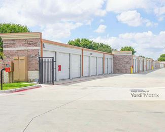 Photo 2 of Public Storage - 1011 North Murphy Road, Murphy, TX