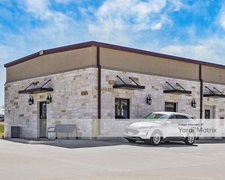 Photo 3 of Morningstar Storage - 425 North Harvey Mitchell Pkwy, Bryan, TX