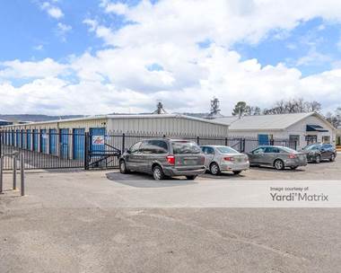 Storage Units for Rent available at 617 Blount Avenue, Guntersville, AL 35976