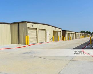 Photo 2 of My Garage Self Storage - 5230 FM 663, Midlothian, TX