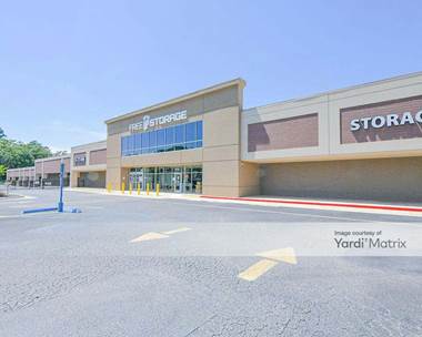 Storage Units for Rent available at 710 Columbus Pkwy, Opelika, AL 36801