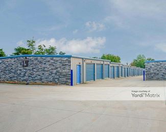 Photo 2 of Extra Space Storage - 1569 NC-16 Business, Denver, NC