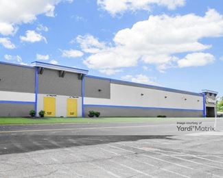 Photo 2 of Extra Space Storage - 2590 Military Road, Niagara Falls, NY