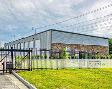 Storage Units for Rent available at 7557 NW Cookingham Drive, Kansas City, MO 64163