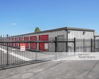 Photo 4 of Titan Self Storage - 440 SW 25th Avenue, Albany, OR