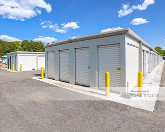 Photo 2 of Hub City Storage - 111 Southport Road, Spartanburg, SC