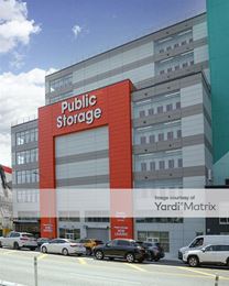 Photo 3 of Manhattan Mini Storage - 31-08 Northern Blvd, Long Island City, NY
