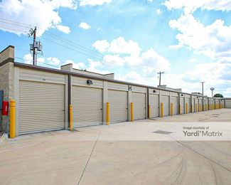 Photo 4 of Extra Space Storage - 103 Hardeman Blvd, Justin, TX
