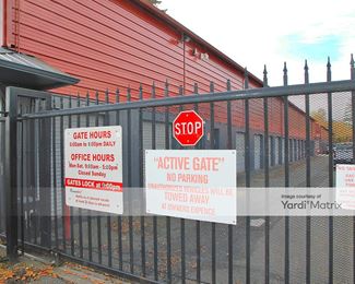 Photo 2 of Freeway Storage - 1057 Beach Avenue, Marysville, WA