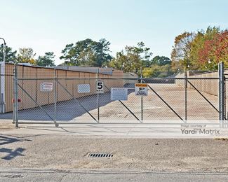 Photo 3 of Houston Boat-Car Storage - 1611 Oak Tree, Houston, TX