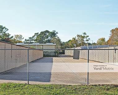 Storage Units for Rent available at 1611 Oak Tree, Houston, TX 77080
