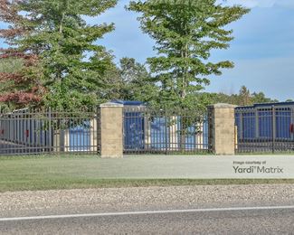Photo 4 of Legacy Self Storage - 111 Winstanley Blvd, Grand Ledge, MI