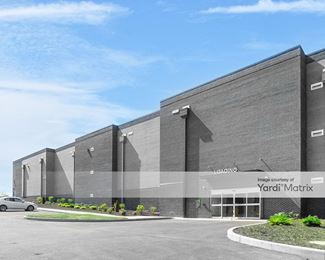 Photo 3 of Extra Space Storage - 2311 1st Capitol Drive, Saint Charles, MO