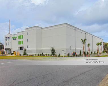 Storage Units for Rent available at 1331 John Sims Pkwy East, Niceville, FL 32578