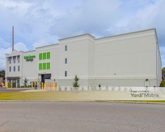 Photo 2 of Extra Space Storage - 1331 John Sims Pkwy East, Niceville, FL