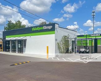 Photo 2 of Extra Space Storage - 4600 Millbranch Road, Memphis, TN