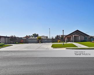 Photo 2 of Derrel-s Mini Storage - 3170 East Shaw Avenue, Clovis, CA