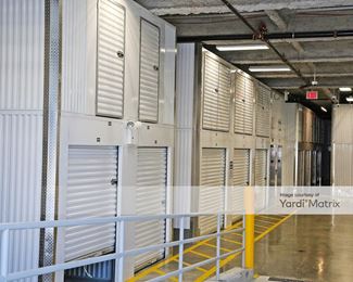 Photo 4 of Manhattan Mini Storage - 62-05 30th Avenue, Woodside, NY
