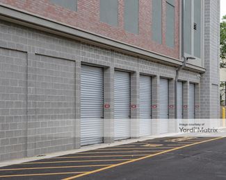 Photo 2 of CubeSmart Self Storage - 619 Somerset Street, Somerset, NJ
