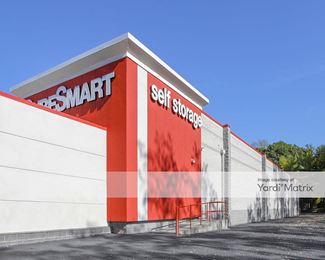 Photo 4 of CubeSmart Self Storage - 621 Bank Road, Jefferson Valley, NY