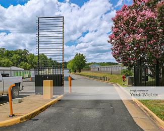 Photo 2 of Extra Space Storage - 10976 Patriot Hwy, Fredericksburg, VA