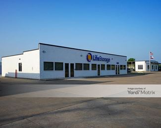 Photo 1 of Extra Space Storage - 12868 East FM917, Alvarado, TX