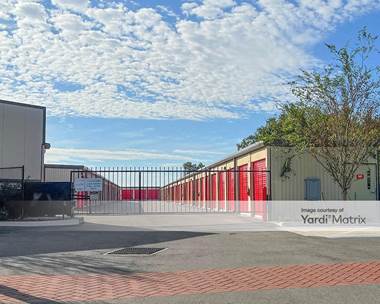 Storage Units for Rent available at 2400 Wiggins Road, Apopka, FL 32712