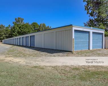 Storage Units for Rent available at 698 Veterans Pkwy, Barnesville, GA 30204