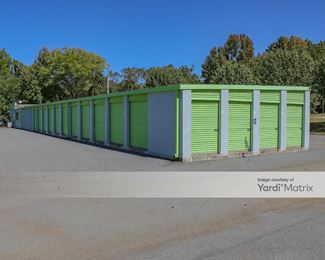Photo 4 of Store Here Self Storage - 809 Highway 36, Jackson, GA