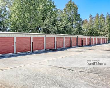 Storage Units for Rent available at 987 Veterans Pkwy, Barnesville, GA 30204