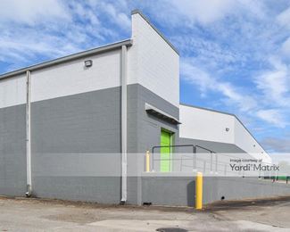 Photo 2 of Extra Space Storage - 643 North Express Way, Griffin, GA