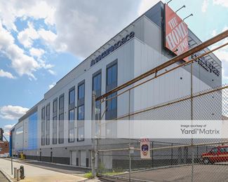 Photo 2 of Secure Space Self Storage - 59-20 Borden Avenue, Maspeth, NY