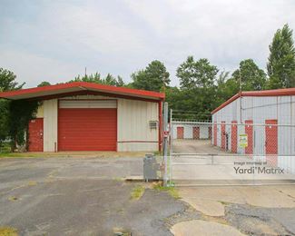 Photo 4 of Square Space Storage - 800 Carver Lane, Jacksonville, AR