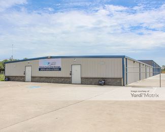 Photo 2 of Edgewater Rentals - 2712 FM 3036 Road, Rockport, TX
