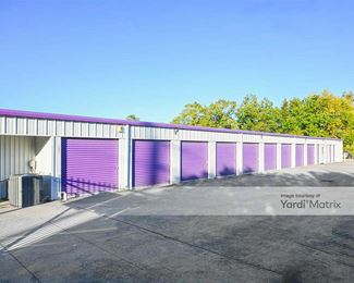 Photo 3 of Curio Storage - 15450 Lee Road, Humble, TX