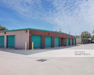 Photo 4 of Curio Storage - 15450 Lee Road, Humble, TX