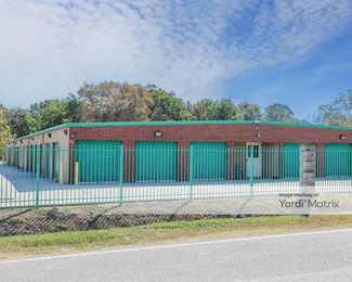Photo 5 of Curio Storage - 15450 Lee Road, Humble, TX
