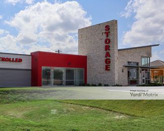 Photo 2 of D-Clutter Self Storage - 2720 East Business Hwy 83, Weslaco, TX
