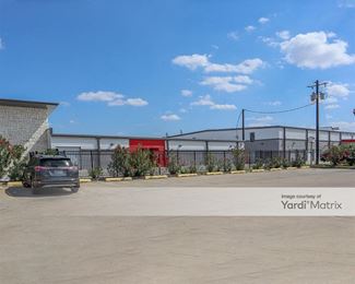 Photo 4 of D-Clutter Self Storage - 2720 East Business Hwy 83, Weslaco, TX