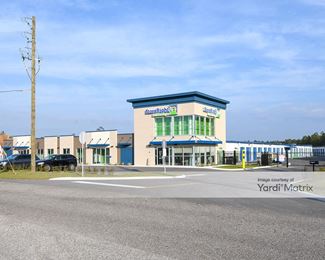 Photo 3 of StoreRight Self Storage - 6108 Commercial Way, Spring Hill, FL