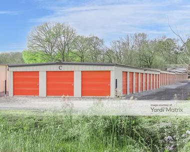 Storage Units for Rent available at 8307 Hixson Pike, Hixson, TN 37343
