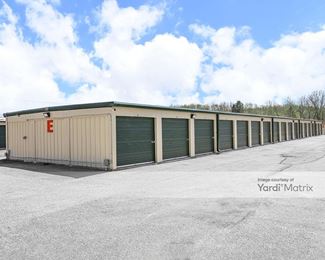 Photo 2 of Public Storage - 660 Silvercreek Road, Wadsworth, OH